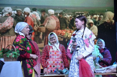 Триумф талантов: в Агрызском районе прошёл гала-концерт «Радуга культур»