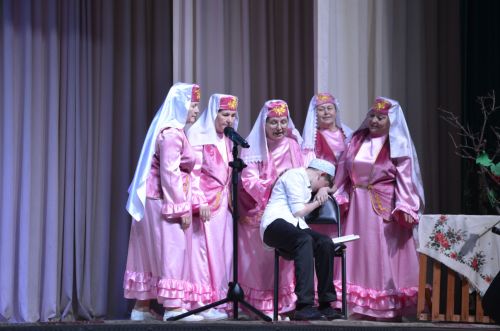 Триумф талантов: в Агрызском районе прошёл гала-концерт «Радуга культур»