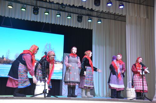 Триумф талантов: в Агрызском районе прошёл гала-концерт «Радуга культур»