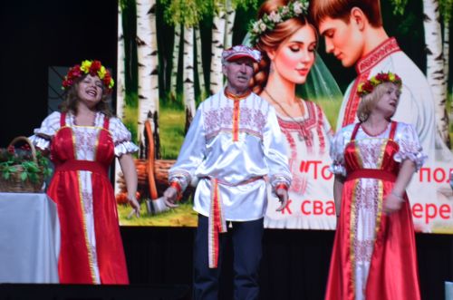 Триумф талантов: в Агрызском районе прошёл гала-концерт «Радуга культур»