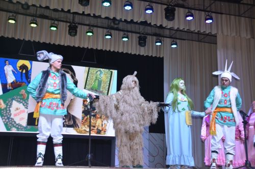 Триумф талантов: в Агрызском районе прошёл гала-концерт «Радуга культур»