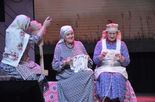 Триумф талантов: в Агрызском районе прошёл гала-концерт «Радуга культур»