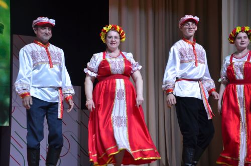 Триумф талантов: в Агрызском районе прошёл гала-концерт «Радуга культур»
