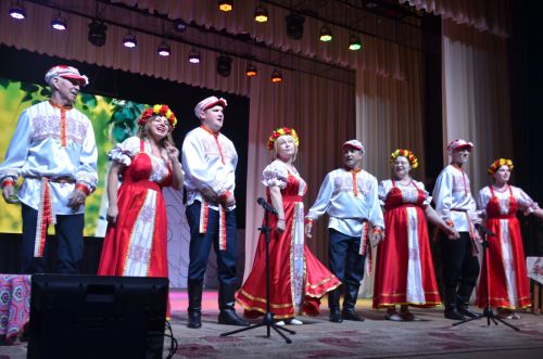 Триумф талантов: в Агрызском районе прошёл гала-концерт «Радуга культур»