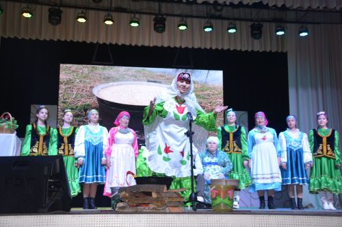 Триумф талантов: в Агрызском районе прошёл гала-концерт «Радуга культур»