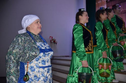 Триумф талантов: в Агрызском районе прошёл гала-концерт «Радуга культур»