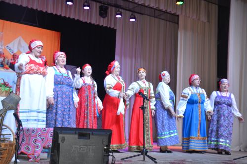 Триумф талантов: в Агрызском районе прошёл гала-концерт «Радуга культур»