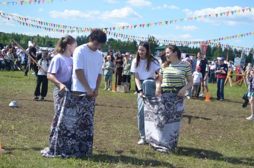 В Агрызе состоялся народный татарский праздник - Сабантуй