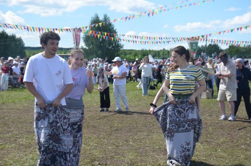 В Агрызе состоялся народный татарский праздник - Сабантуй