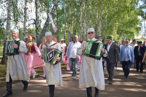 В Агрызе состоялся народный татарский праздник - Сабантуй