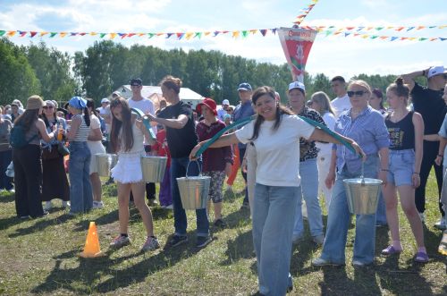 В Агрызе состоялся народный татарский праздник - Сабантуй
