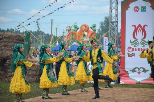В Агрызе состоялся народный татарский праздник - Сабантуй