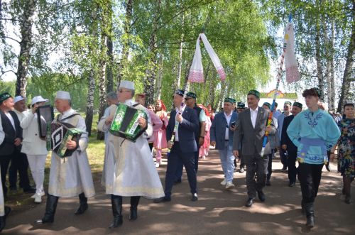В Агрызе состоялся народный татарский праздник - Сабантуй