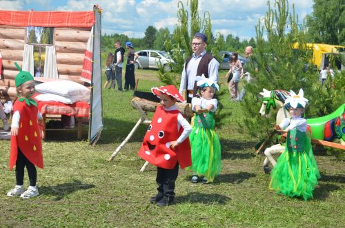 В Агрызе состоялся народный татарский праздник - Сабантуй