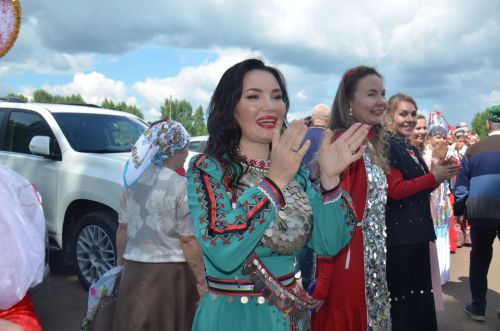 В Агрызе состоялся народный татарский праздник - Сабантуй