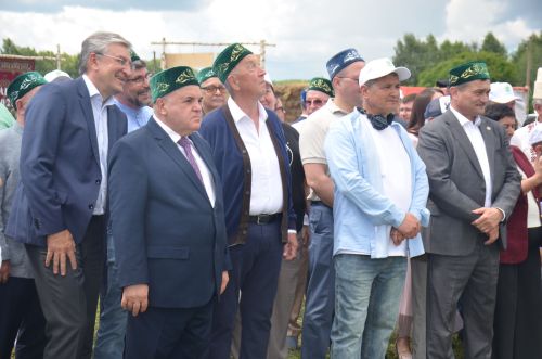 В Агрызе состоялся народный татарский праздник - Сабантуй