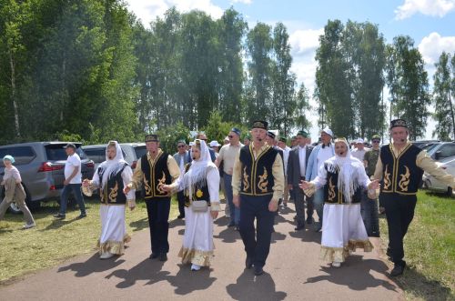 В Агрызе состоялся народный татарский праздник - Сабантуй