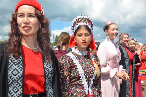 В Агрызе состоялся народный татарский праздник - Сабантуй
