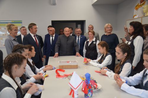 В Агрызе открылась новая гимназия №1 имени Асафа Абдрахманова