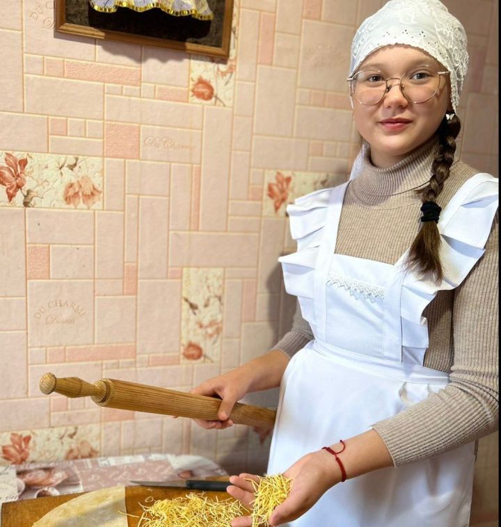 Кызың токмач кисә беләме?..