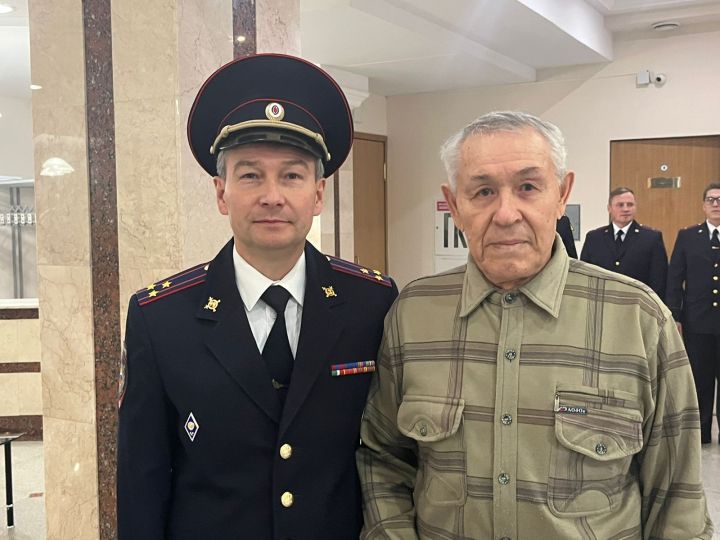 В Агрызе чествовали полицейских (ФОТО)