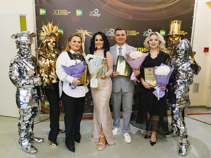 Якташыбыз Эльвира Әхмәтова – иң күп җиңү яулаган җыр сүзләре авторы