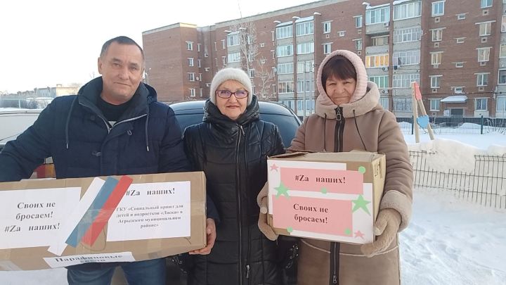 Воспитанники приюта «Ласка» сшили очередную партию тёплых балаклав для отправки в зону СВО
