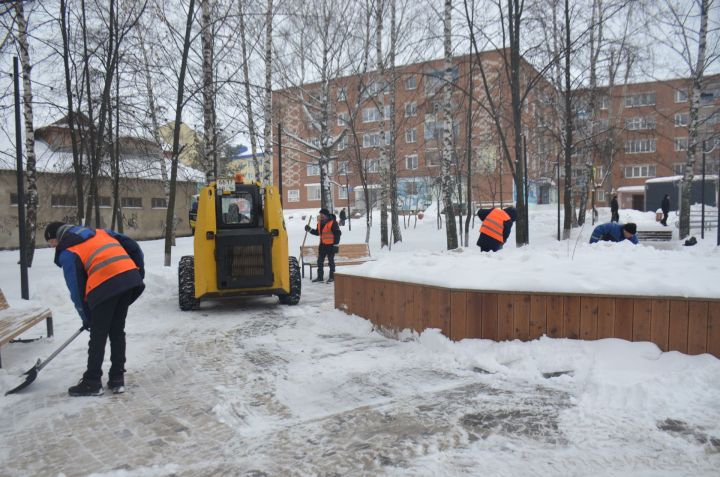 Коммунальщики Агрыза работают в полную силу