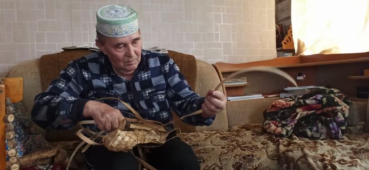 Житель Уразаева возрождает старинные промыслы