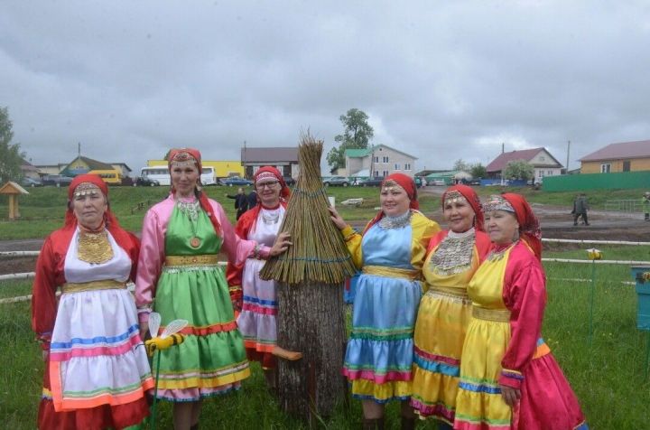 Раис РТ Рустам Минниханов и глава Республики Марий Эл Юрий Зайцев планируют принять участие в празднике «Семык» в Пелемеше