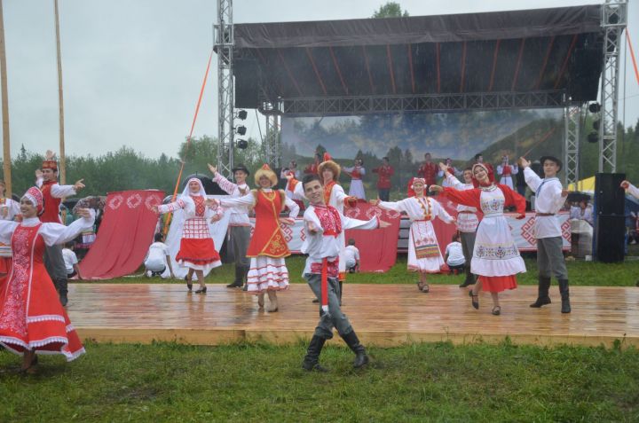 Праздник «Семык» в Агрызе впервые посетят главы двух регионов: Раис Республики Татарстан Рустам Минниханов и Глава Республики Марий Эл Юрий Зайцев