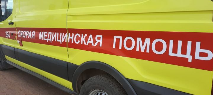 Автобус с учителями попал в аварию в Крыму