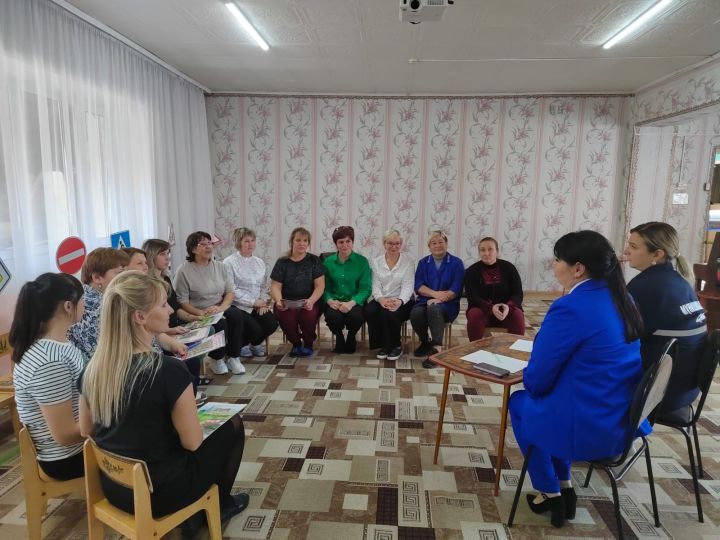 В детском саду №1 прошло совещание по вопросам детской дорожной безопасности