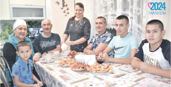 Яңавылдан Гөлшат Фәтхуллиннаның уллары: “Безнең әни матур, тыйнак, ягымлы, кешелекле..”