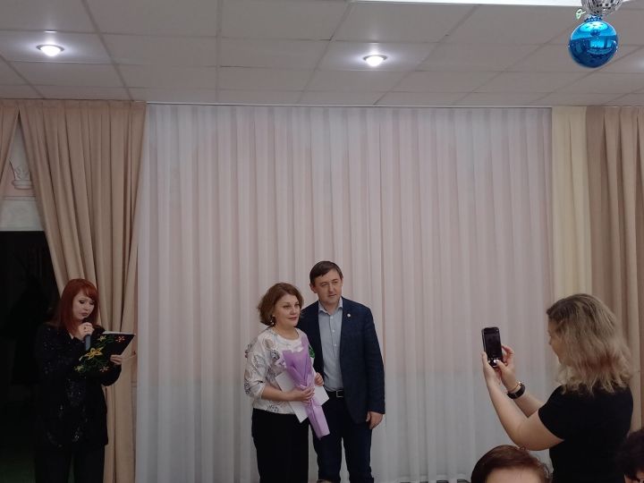 Әгерҗедә хәрбиләр һәм волонтерлар белән очрашу узды