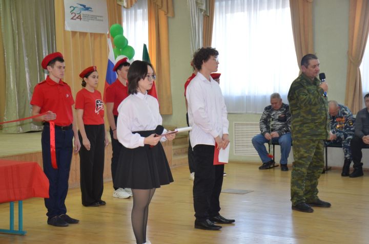 В Терсинской школе почтили память воинов, погибших в Чеченской войне