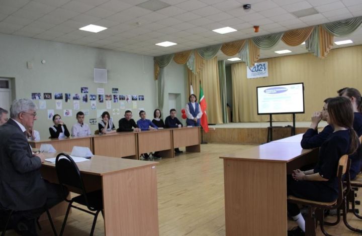 В Терсинской школе прошел парламентский урок