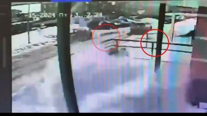 Әлмәттә биш айлык сабый өстенә боз төшкән, ул реанимациядә