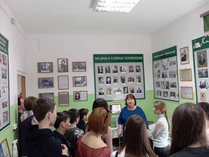 Иж-Бубый мәктәп тарихы музеенда Кичкетаң һәм Тирсә мәктәпләре укучылары кунакта булдылар