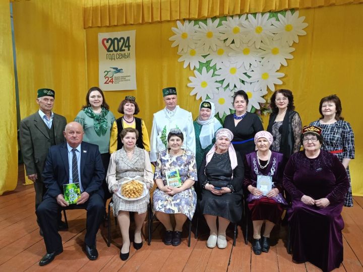 Исәнбайда «Күңел чишмәләре» әдәби-иҗат берләшмәсенең чираттагы очрашуы узды