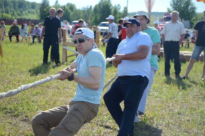 Авыл Сабан туйларында артистлар чыгыш ясый