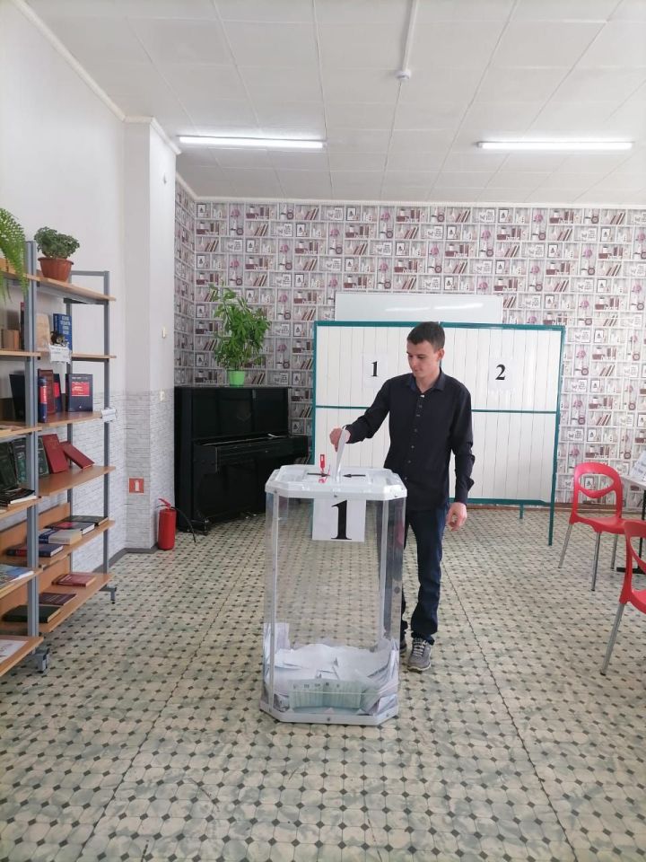 Участник СВО Сергей Гугало проголосовал за будущее родной республики