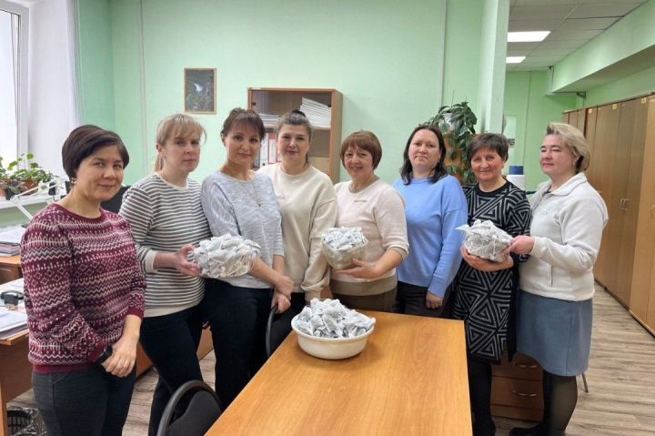 Агрызский отдел приема документов и сопровождения учета хозопераций  изготовил 600 пакетиков травяного чая