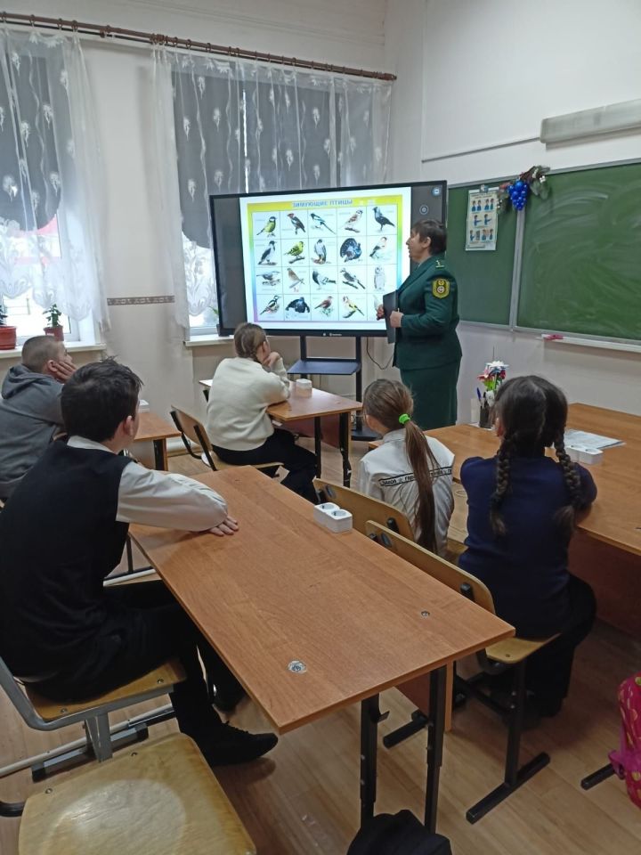 В Агрызской школе-интернате прошла встреча с экологами заказника Кичке-Тан