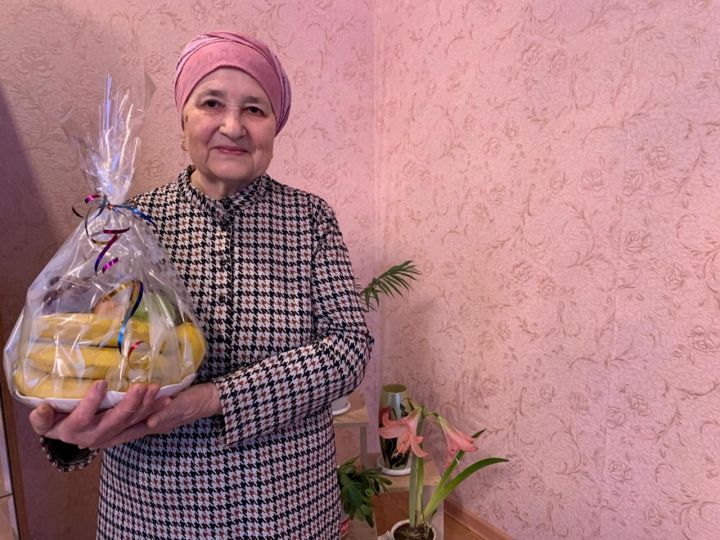 Яңа ел алдыннан «Әгерҗе хәбәрләре» редакциясе әбүнәчеләренә бүләк таратты