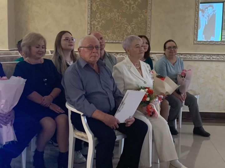 Полвека семейного счастья: Ринат и Лидия Хисамбиевы отпраздновали золотую свадьбу