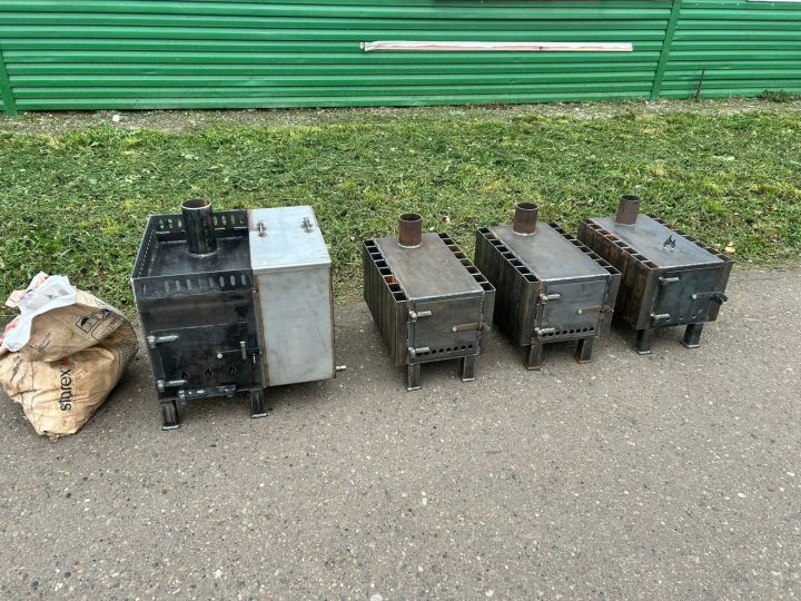 Пять печей и упаковка гвоздей: ценный груз от Рамзиля Бикташева отправится на передовую