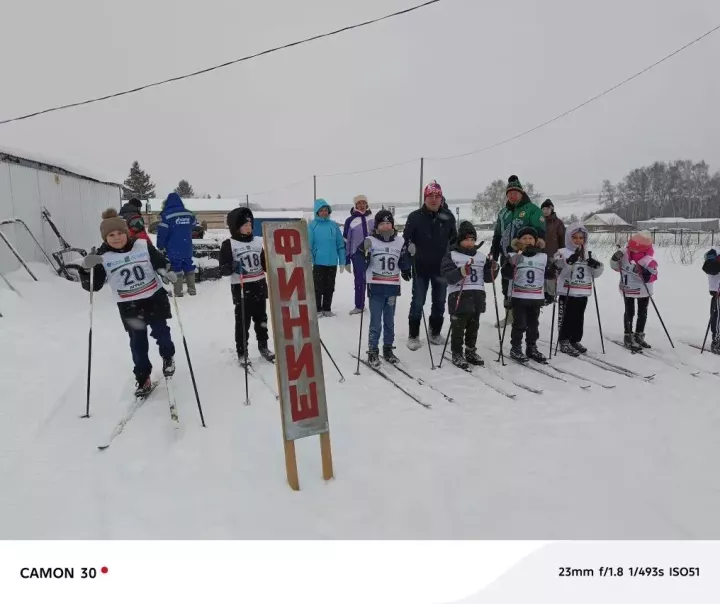 В Кулегаше проведены ежегодные соревнования на приз Деда Мороза среди учащихся 1-4 классов