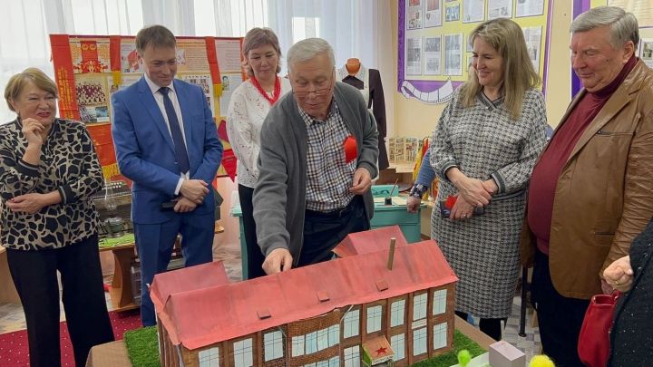 В школе №3 имени Тази Гиззата открылся музей истории школы