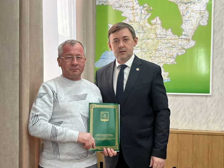 В Агрызском районе отметили заслуги отличившихся жителей